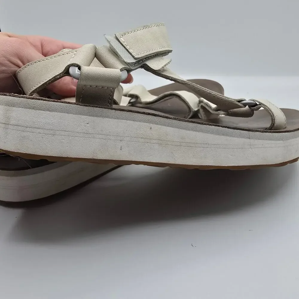 Teva Womens Midform Universal strappy sandals size 10 hook & loop closure